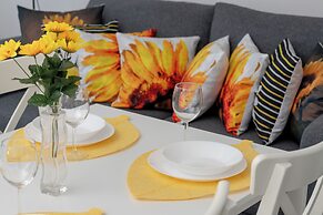 Sunny Apartment With Parking by Renters