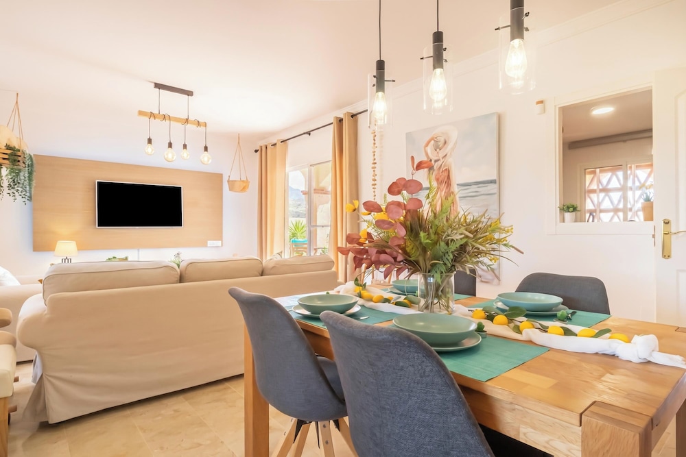 Luxury Mijas Golf, Pool & Pet Retreat
