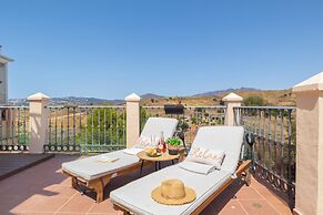 Luxury Mijas Golf, Pool & Pet Retreat