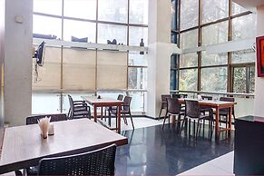 Fabhotel Prime Deccan 8