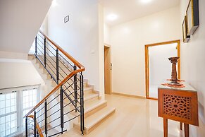 Fabhotel Bougainvillea Suites