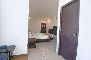 Fabhotel White Clouds