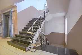 Fabhotel White Clouds