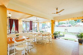 FabHotel Sangria, Dona Paula Beach