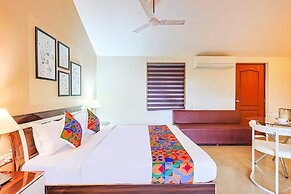 FabHotel Sangria, Dona Paula Beach