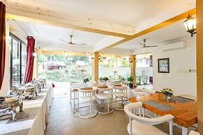 FabHotel Sangria, Dona Paula Beach