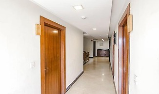 Fabhotel The Green Majestic