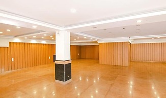 Fabhotel The Green Majestic