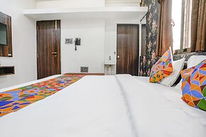 Fabhotel The Regal Inn