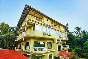 Fabhotel Edem Garden