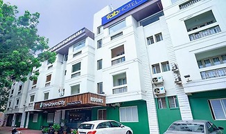 Fabhotel The Green City