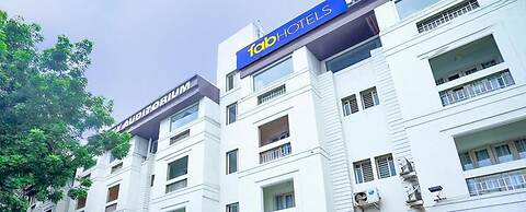 Fabhotel The Green City