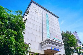 Fabhotel Prime Golden Emerald