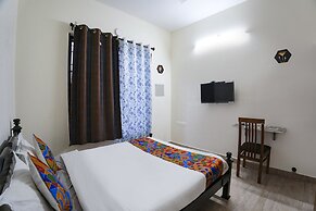 Fabhotel Continental Lebe Inn