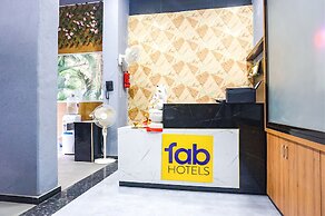 Fabhotel Everest Inn
