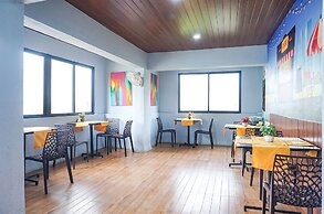 Fabhotel Everest Inn