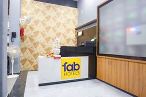 Fabhotel Everest Inn