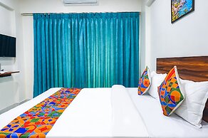 Fabhotel Everest Inn