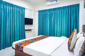 Fabhotel Everest Inn