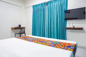 Fabhotel Everest Inn