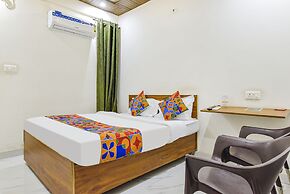 Fabhotel The Bird House