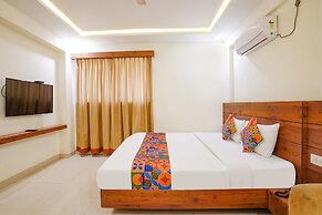 Fabhotel Savi Inn