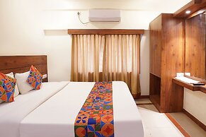 Fabhotel Savi Inn