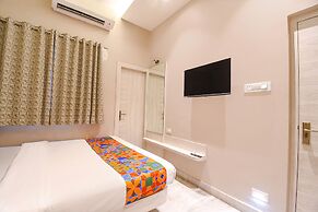 Fabhotel Kitchen Q Inn