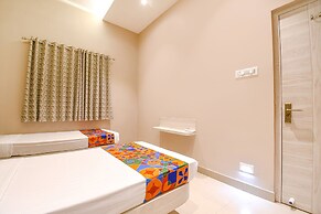 Fabhotel Kitchen Q Inn