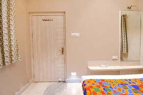 Fabhotel Kitchen Q Inn