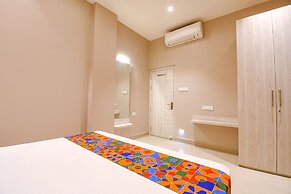 Fabhotel Kitchen Q Inn