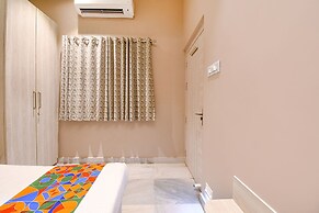 Fabhotel Kitchen Q Inn