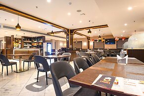 Fabhotel Kitchen Q Inn