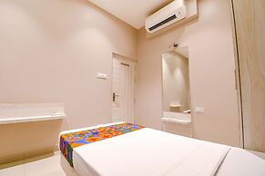 Fabhotel Kitchen Q Inn