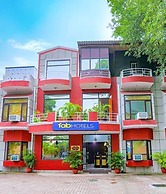 Fabhotel Traika Inn