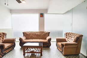 Fabhotel Humming Suites