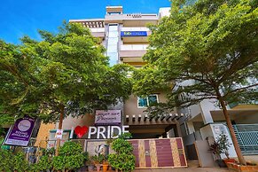 Fabhotel Humming Suites