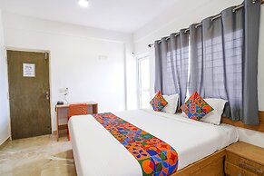 Fabhotel Humming Suites