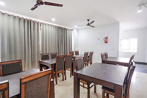 Fabhotel Rlv Green Palace