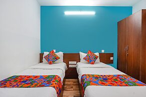 Fabhotel Rlv Green Palace