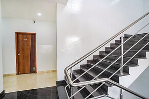 Fabhotel Rlv Green Palace