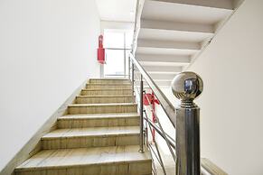 Fabhotel Cordial Home