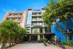 Fabhotel Cordial Home