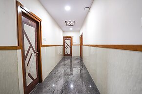 Fabhotel Platinum Palace