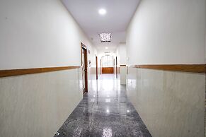 Fabhotel Platinum Palace