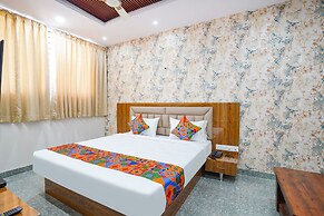 Fabhotel Platinum Palace