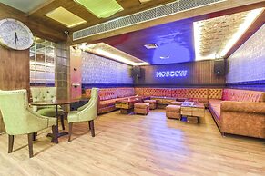 Fabhotel Four Boutique