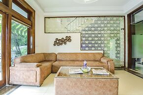 Fabhotel Four Boutique