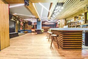 Fabhotel Four Boutique