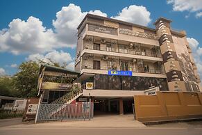 Fabhotel Krishna Heights